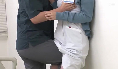 18+ Japanese nurse fucks a patient in a small hospital room and gets a facial