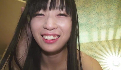 A barely legal teenage girl, Yui Asakawa has sensual sex