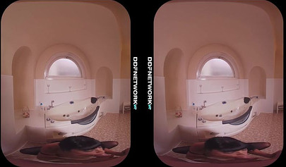 Teen with big tits gives an amazing blowjob and boobjob and gets sprayed with cum