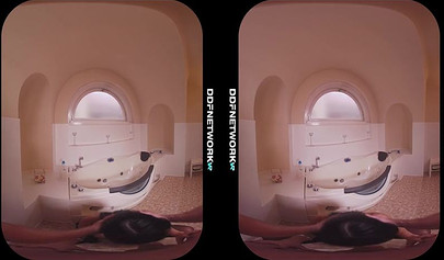 Teen with big tits gives an amazing blowjob and boobjob and gets sprayed with cum