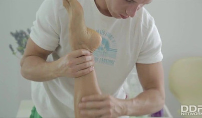 White teenie gets her pussy licked out after massage and then takes a big dick