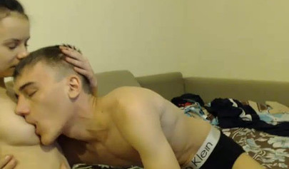 This teen loves it when her boyfriend proudly shows her naked body off for cam