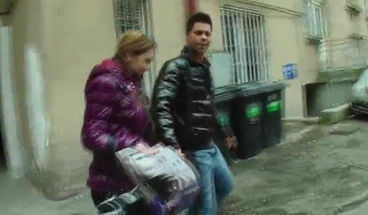 Hot teenage girl sucks a dick and then gets fucked by a really muscly dude