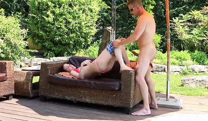 Teen Amber Nevada sucks and fucks a dick until she gets some cum on her face