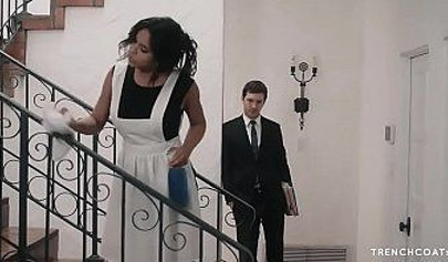 Sexy maid ebony with cute ass I met on Blackoos.com lets me fuck her in the cunt