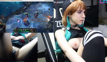 Hot e-girl plays league of legends while she masturbates and shows her boobs