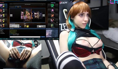 Hot e-girl plays league of legends while she masturbates and shows her boobs