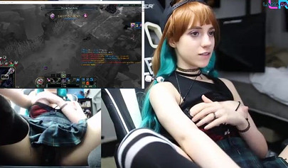 Hot e-girl plays league of legends while she masturbates and shows her boobs