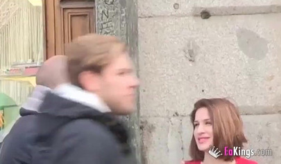 Teenage tourist is solicited for sex with Jordi El Nino Polla and she loves it