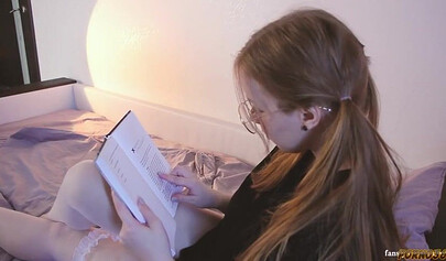 Bookish college girl drops her books for a daily bj and creampie.