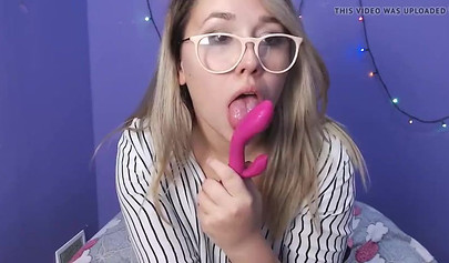 Cute young nubile Milly Ice fingers herself and fondles her tits on a web cam