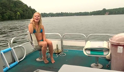 Blonde teen stepsis gets her small wet cunt creamed in public on a nice boat