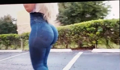 White blonde curly teen girl with a thick ass sucks a dick in a public place