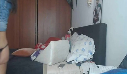 Latina teen Zahara pleases herself on a dildo in a web cam show until she cums