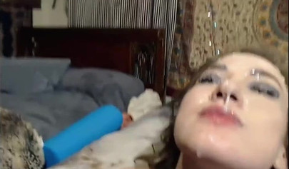 Teenage amateur couple has wild monkey sex until a girl gets a massive facial