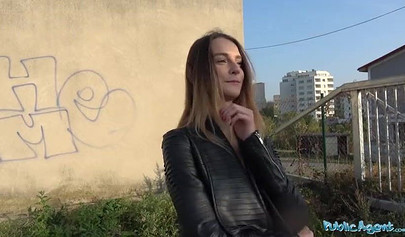 Guy tricked and fucked hot girl in public