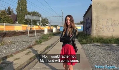 Guy tricked and fucked hot girl in public