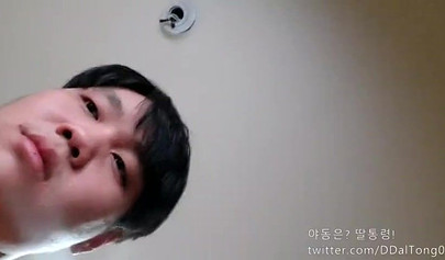 Skinny Korean blonde teen fucks with BF in hotel room