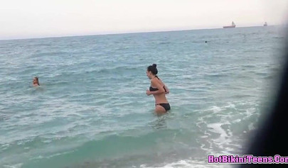 Voyeur caught the best big asses on the pubic beach