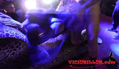 Live sex performance with busty and tattooed chicks