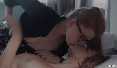 Lesbians in pantyhose Maria Pie and Patricia Parisch playing with strapon