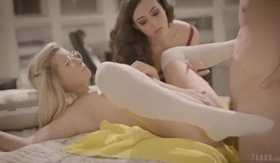 Carolina Sweets and Whitney Wright make threesome with Lucas Frost