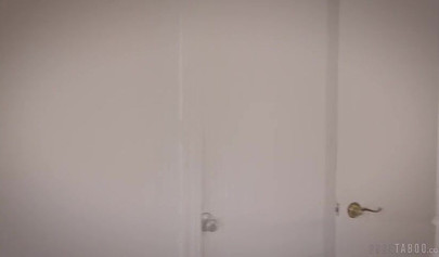 Carolina Sweets and Whitney Wright make threesome with Lucas Frost