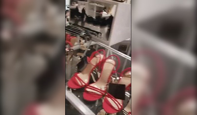 Hot babes having sex in shopping mall