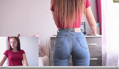 Petite amateur teen with perfect ass trying super tight jeans