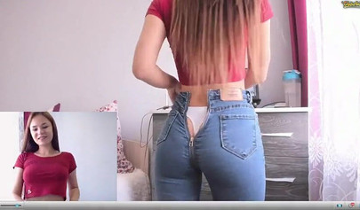 Petite amateur teen with perfect ass trying super tight jeans