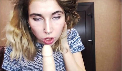 Adorable webcam model feels so horny