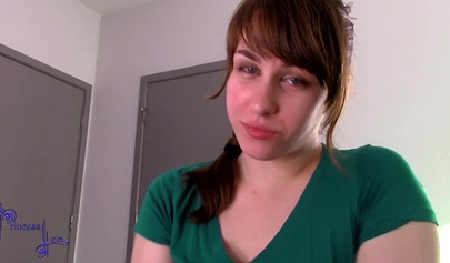 Brunette beauty Princess Leia let her stepbro to creampie her pussy