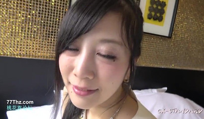 Skinny Japanese brunette girl gets licked and creampied