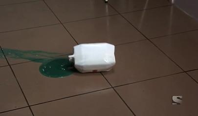 Window cleaner gets some hot pussies in vintage porn