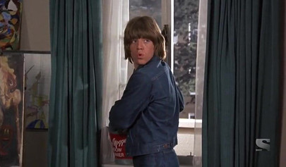 Window cleaner gets some hot pussies in vintage porn