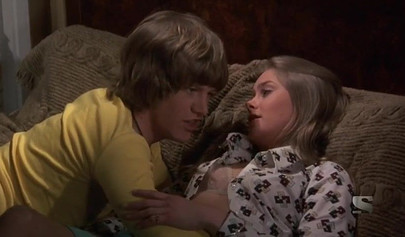 Window cleaner gets some hot pussies in vintage porn