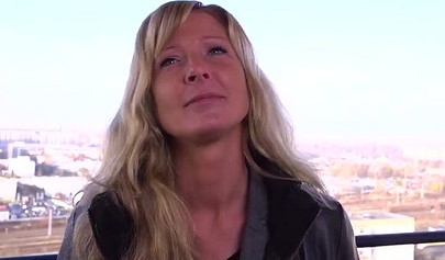 Amateur blonde mom gets some hardcore action for some cash