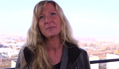 Amateur blonde mom gets some hardcore action for some cash