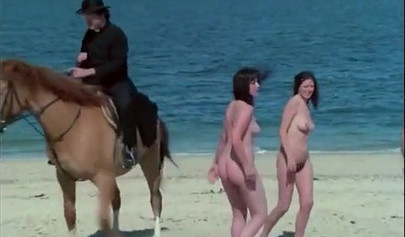 Vintage schoolgirl having a wild summer