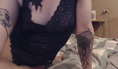 Tattooed teen couple fucks having sex on webcam