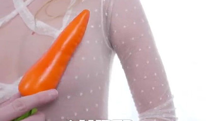 Kenna James gets facialized after rough fucking