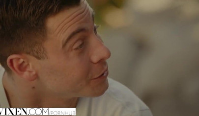 Petite blonde Naomi Woods seducing her stepbrother