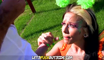 Hot chicks loves big dicks