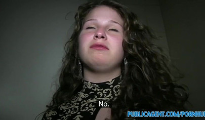 Foolish amateur teen gets creampied for money