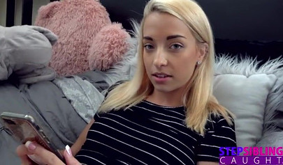 Blonde sister Paisley Rae is cock addicted