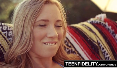 Beautiful blonde slut Bailey Brooke gets fucked by Ryan Madison outdoors