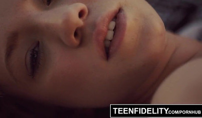 Beautiful blonde slut Bailey Brooke gets fucked by Ryan Madison outdoors