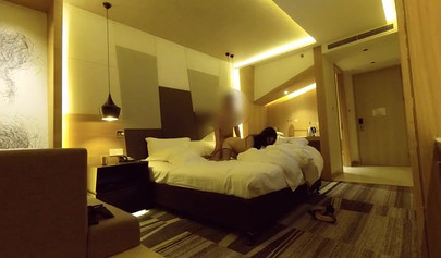 Nasty banging in a hotel room with Chinese hoe