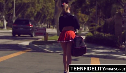 Ryan Madison creampies his stepdaughter with small tits Liza Rowe