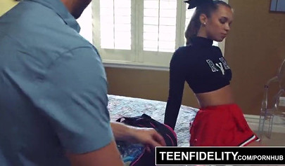 Ryan Madison creampies his stepdaughter with small tits Liza Rowe